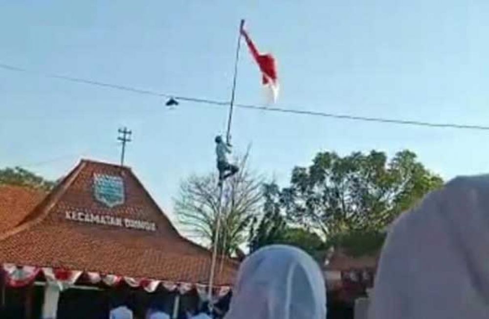 Bendera yang terlilit 