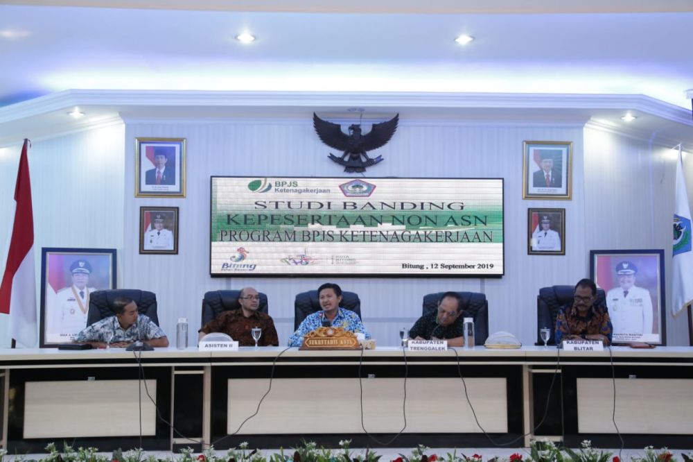 Kunjungan kerja Pemkab Trenggalek ke Pemkot Bitung