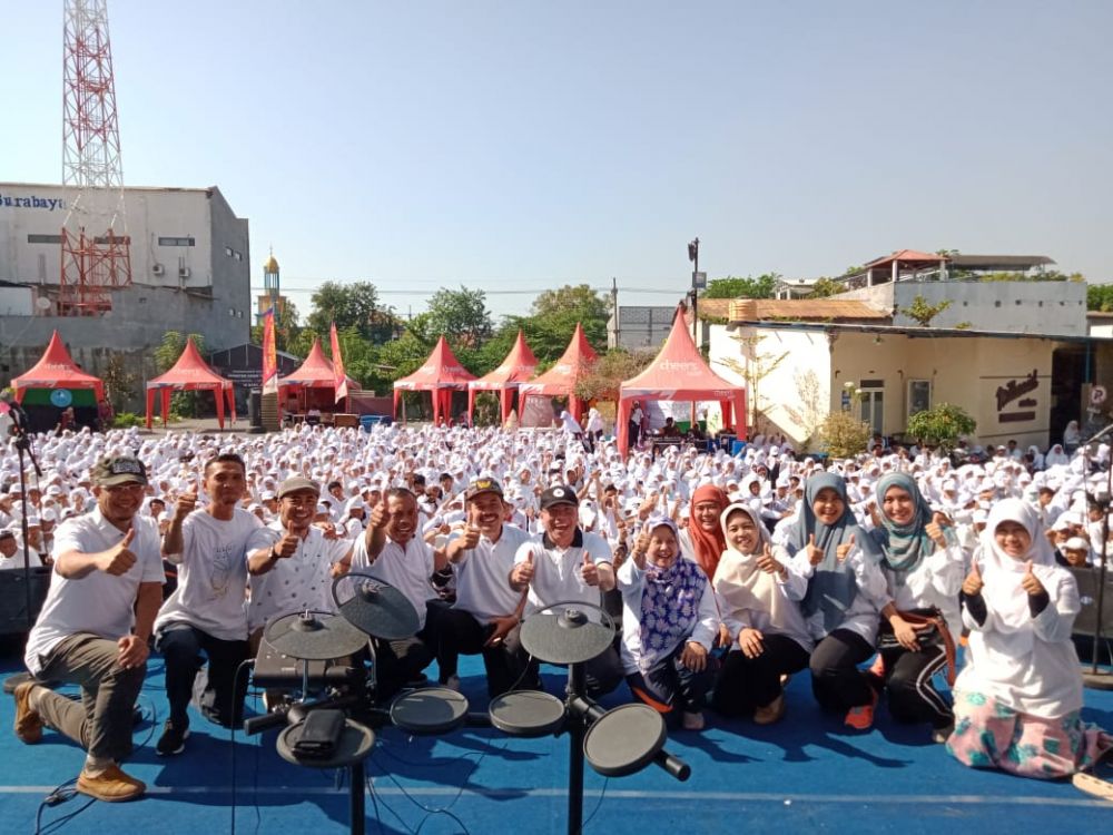Kampanye Kurangi Sampah Plastik, UMSurabaya Gelar Run For Peace