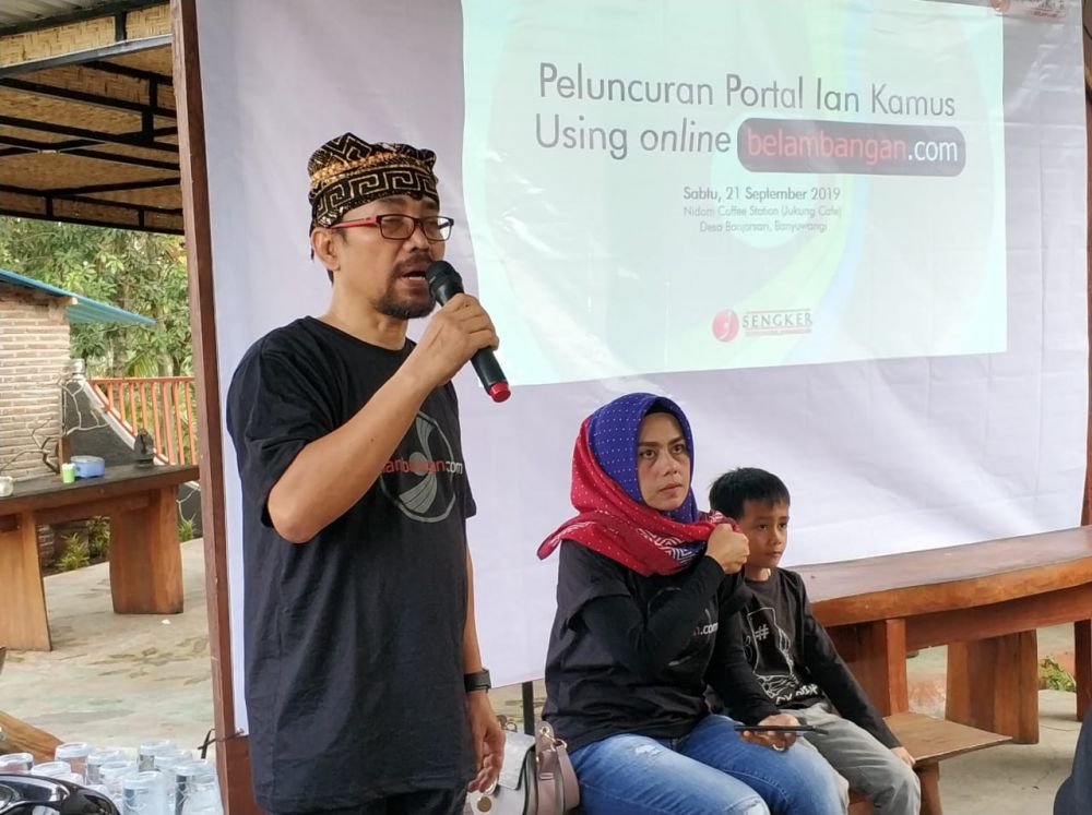 Antariksawan Jusuf (Ketua SKB) didampingi Virgie Hasan