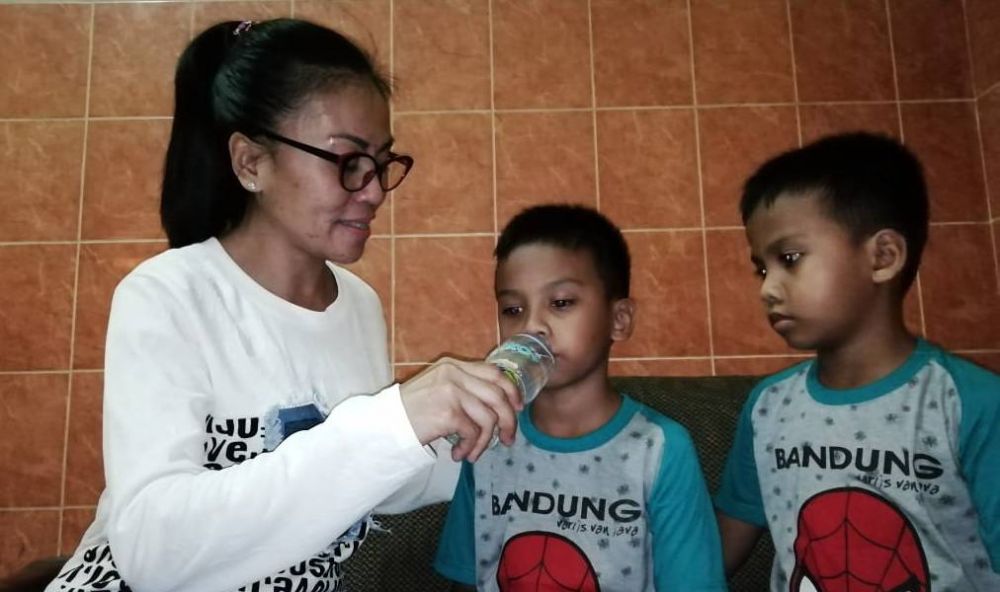 Pemberian air minum natural membantu tumbuh kembang anak