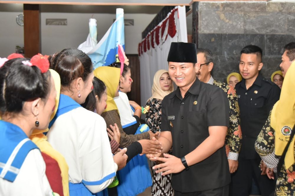 Bupati Trenggalek, Mochamad Nur Arifin menyampaikan pesan pada guru-guru TK