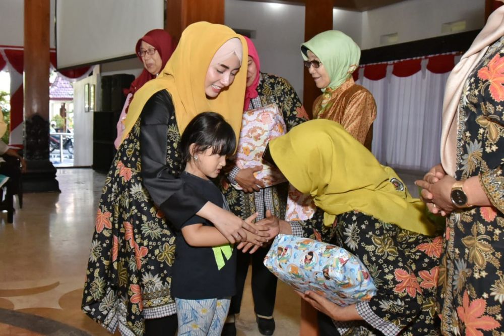 Bunda PAUD Trenggalek hadiri HUT IGTKI dan GOPTKI