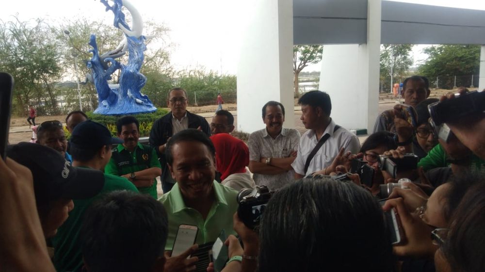 Sidak ke Stadion GBT, Menpora: Harus Duduk Bareng Cari Jalan Keluar