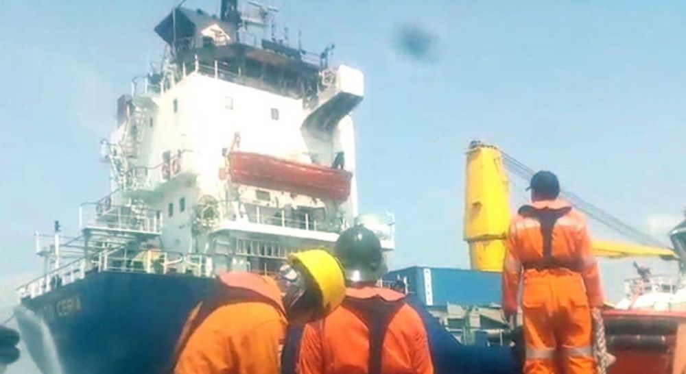 KM Tanto Ceria yang terbakar berhasil dipadamkan