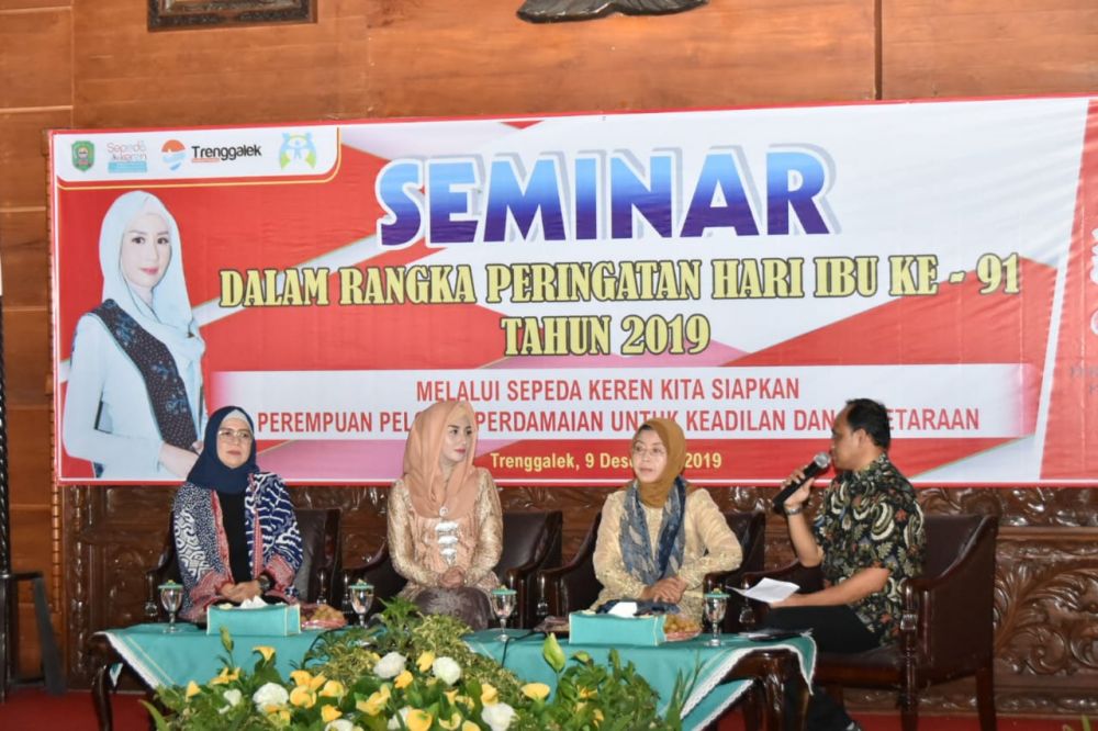 Seminar perempuan peringati Hari Ibu di Trenggalek