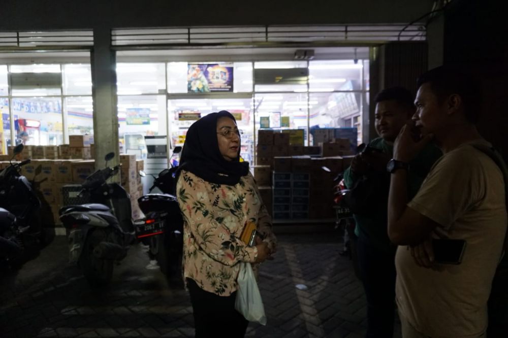 Kejadian lampu mati depan toko modern saat sidak Ketua Komisi A DPRD Surabaya