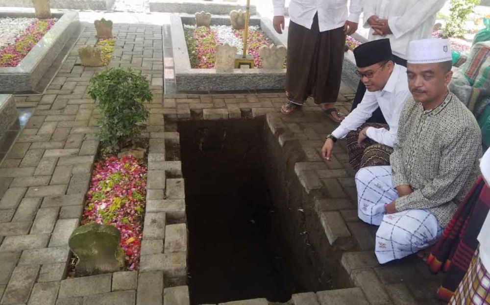 Liang lahat untuk Gus Solah yang telah dipersiapkan