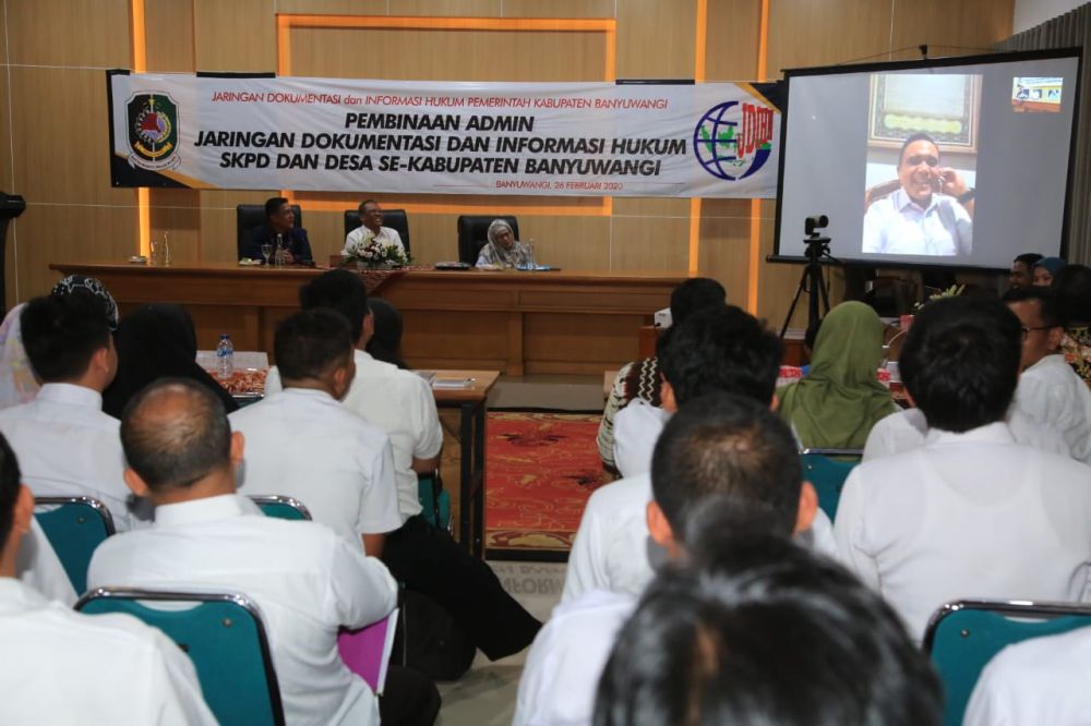 Kegiatan pembinaan admin jaringan dokumentasi dan informasi hukum (JDIH) di Banyuwangi 
