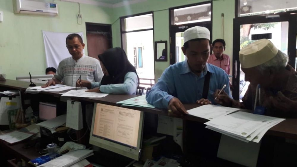 Persiapan calon jemaah haji asal Probolinggo di Kantor Kemenag