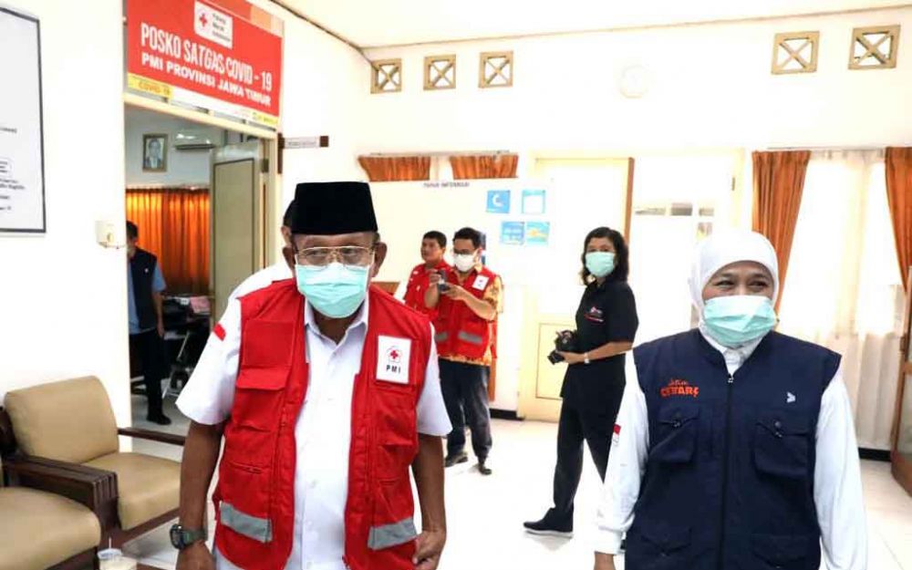 Gubernur Khofifah dan Ketua PMI Jatim, Imam Utomo