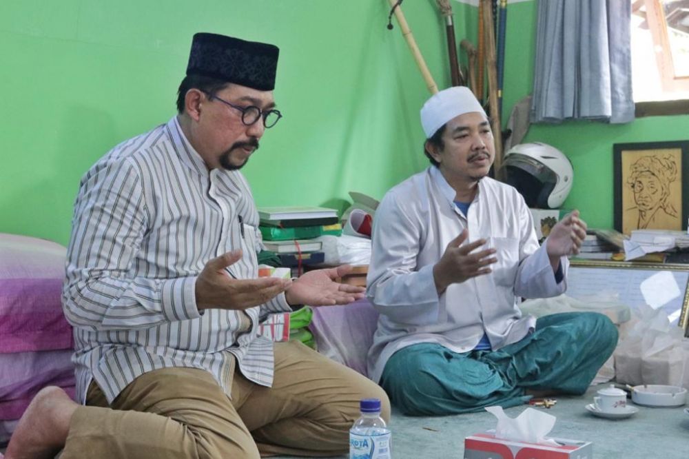 Foto: Ra Kholil As'ad Berikan Doa Restu untuk Machfud Arifin