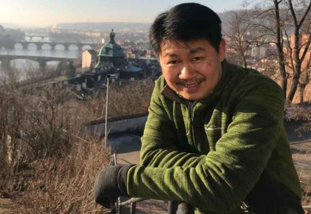 Wakil Ketua DPW NasDem Jatim Bidang Media & Komunikasi Publik, Vinsensius Awey (foto istimewa)