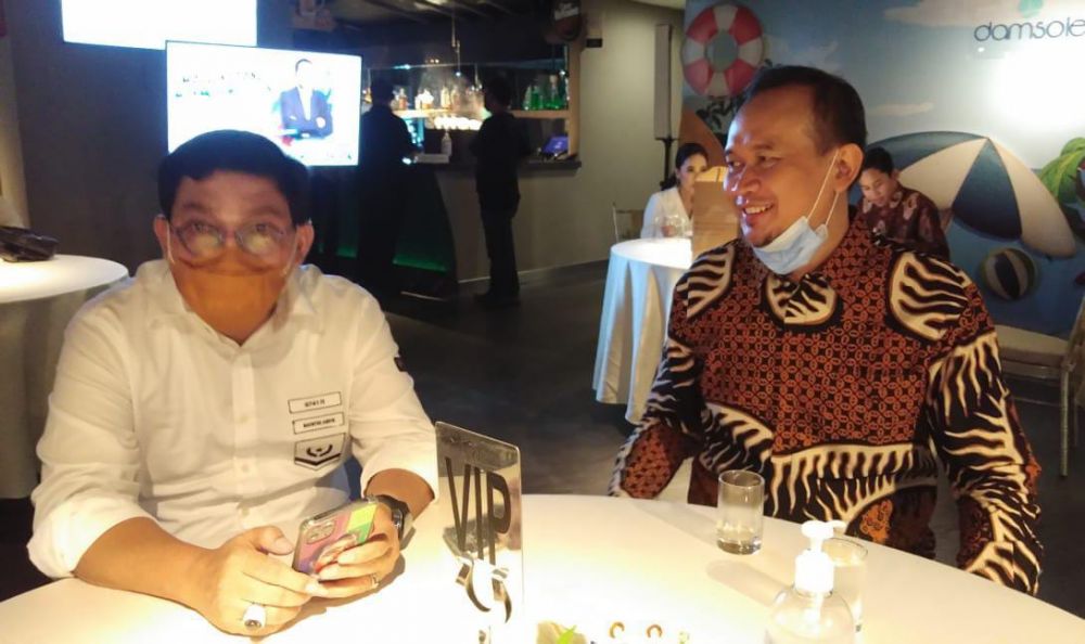 Irjen Pol (Purn) Machfud Arifin dan Lies Hartono atau Cak Lontong

