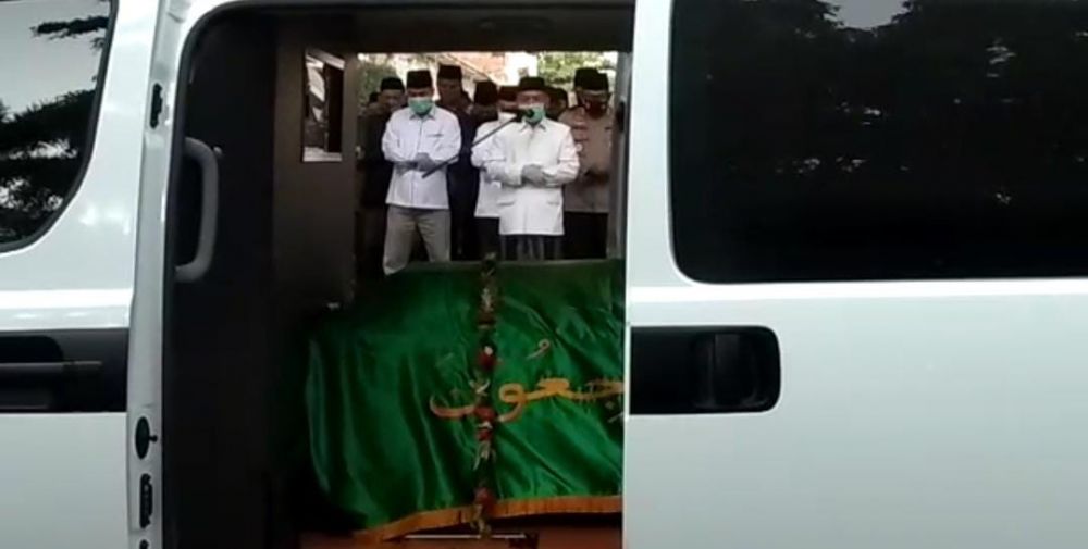 Salat jenazah atas meninggalnya Plt Bupati Sidoarjo, Nur Ahmad Syaifuddin
