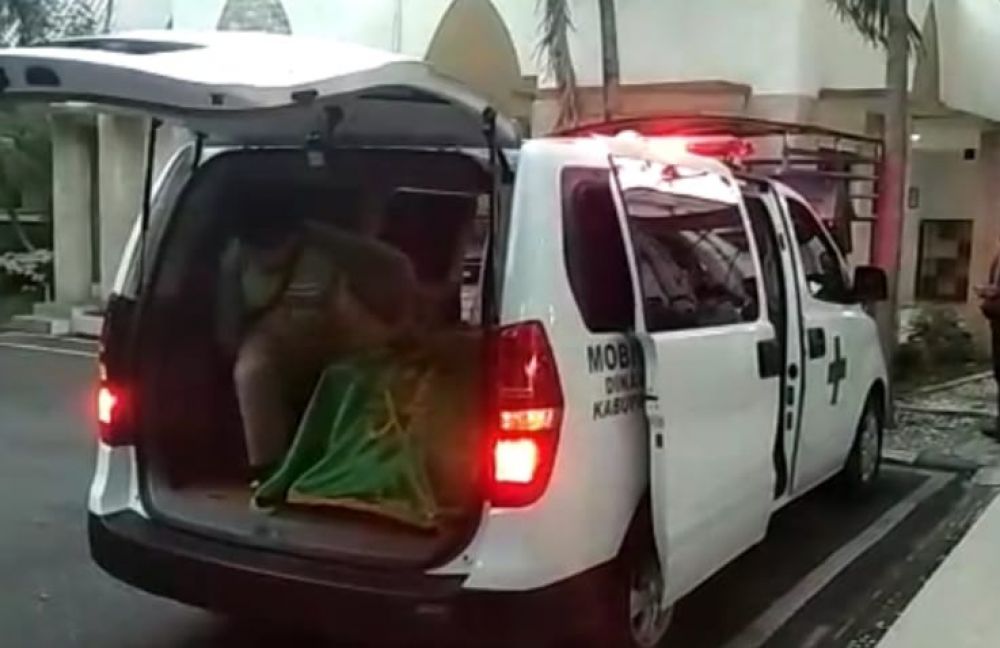 Proses Pemakaman Plt Bupati Sidoarjo yang Kena Corona Disorot Warganet