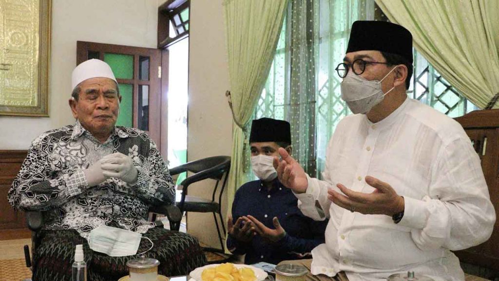 KH Zainuddin Jazuli mendoakan Machfud Arifin menjadi wali kota Surabaya