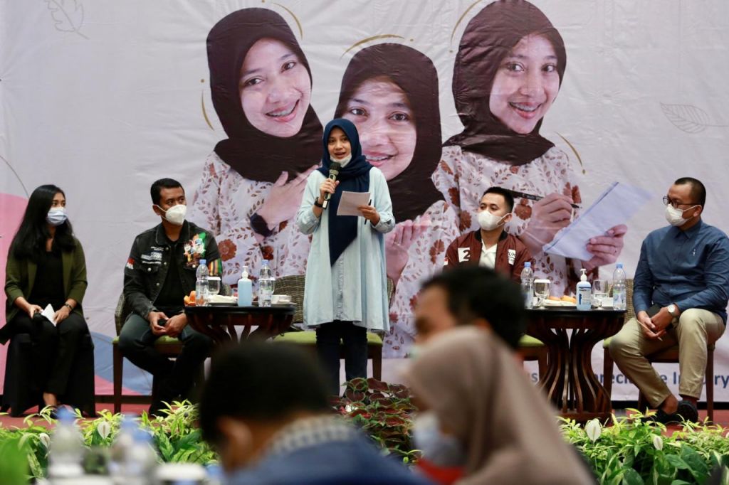 Cabup Banyuwangi Ipuk Fiestiandani menggali aspirasi dari para milenial