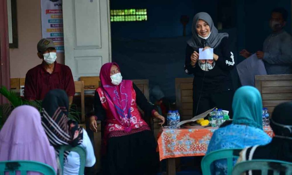 Calon Bupati Banyuwangi, Ipuk Fiestiandani 