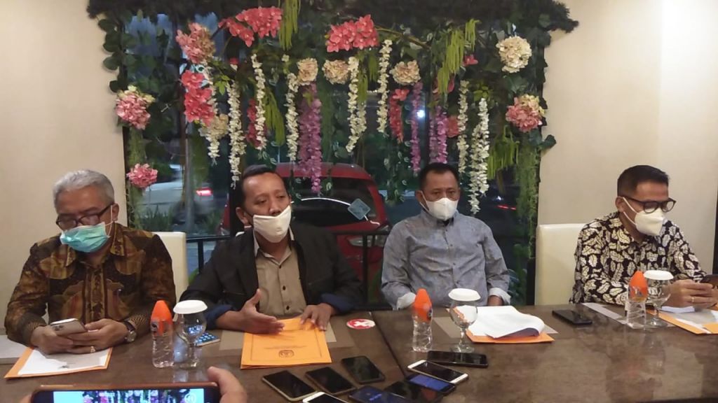 Sekdaprov Jatim, Heru Tjahjono mengumumkan SK UMK 2021