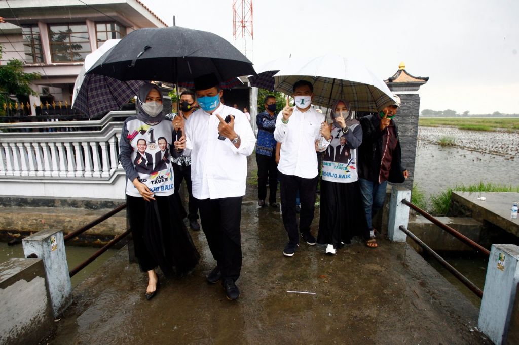 Ketika BHS-Taufiq Serta Istri Pamer Kemesraan