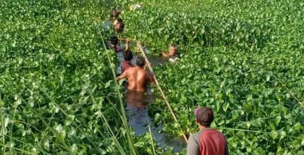 Proses evakuasi korban