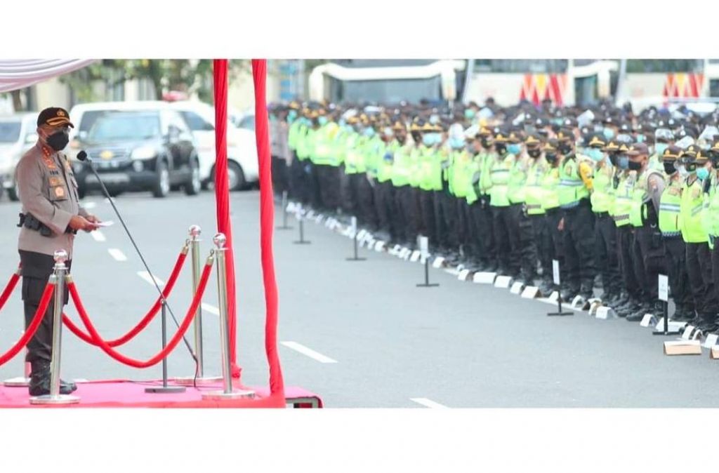 Polisi Pelototi Hotel dan Apartemen di Surabaya saat Malam Tahun Baru