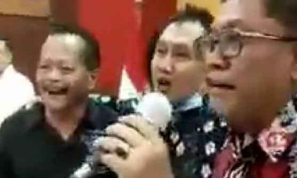 Wali Kota Blitar Nyanyi dan Joget Tanpa Prokes, Ini Kata Satgas Covid-19 Jatim