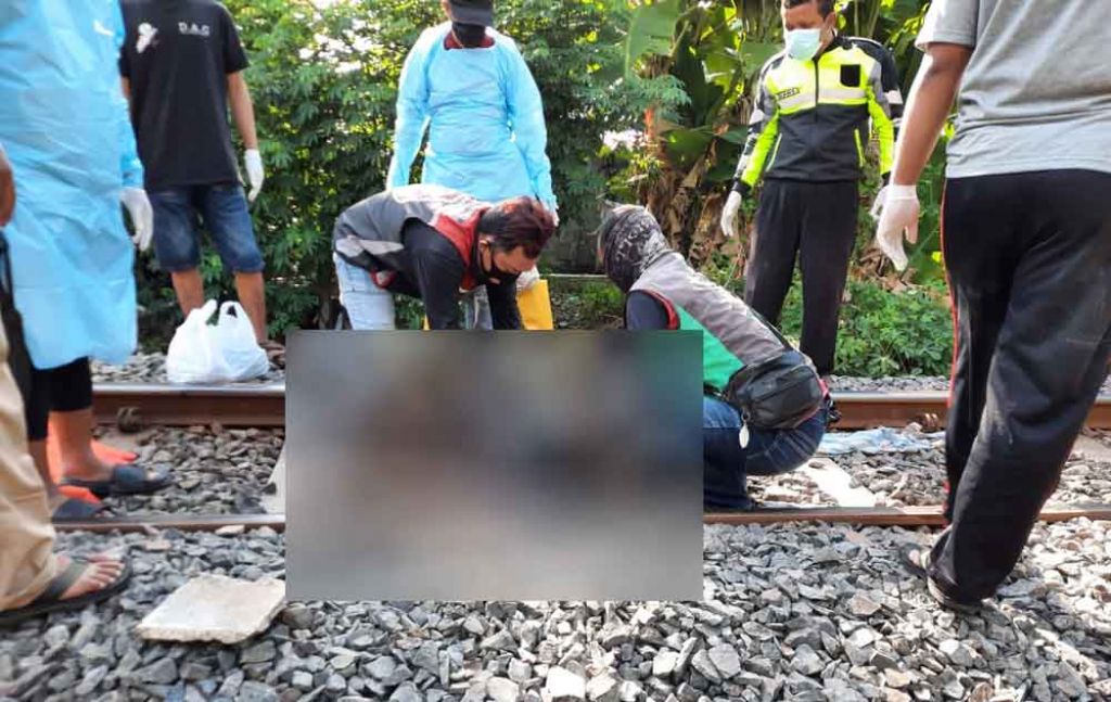Pamit ke Suami Jalan-jalan, Seorang Perempuan Tewas Tertabrak KA di Sidoarjo