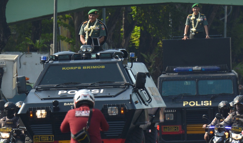 Pisah Sambut Danrem Bhaskara Jaya, Diarak Baracuda hingga Backhoe