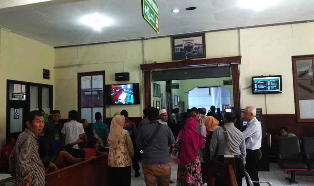 Suasana di Pengadilan Negeri Surabaya