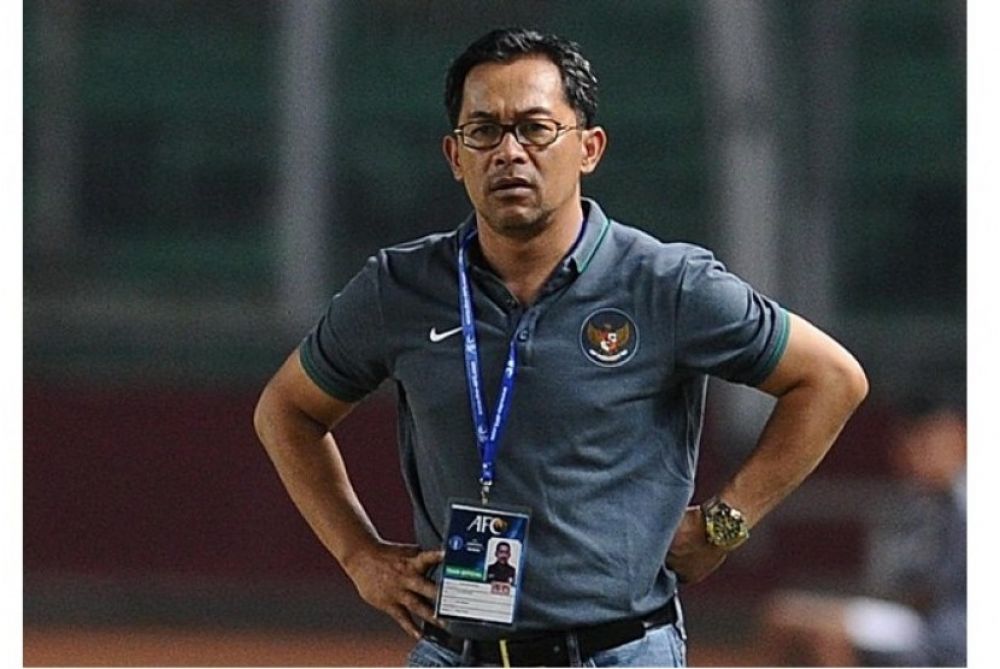 Wolfgang Pikal Mundur, Selamat Datang Aji Santoso di Persebaya