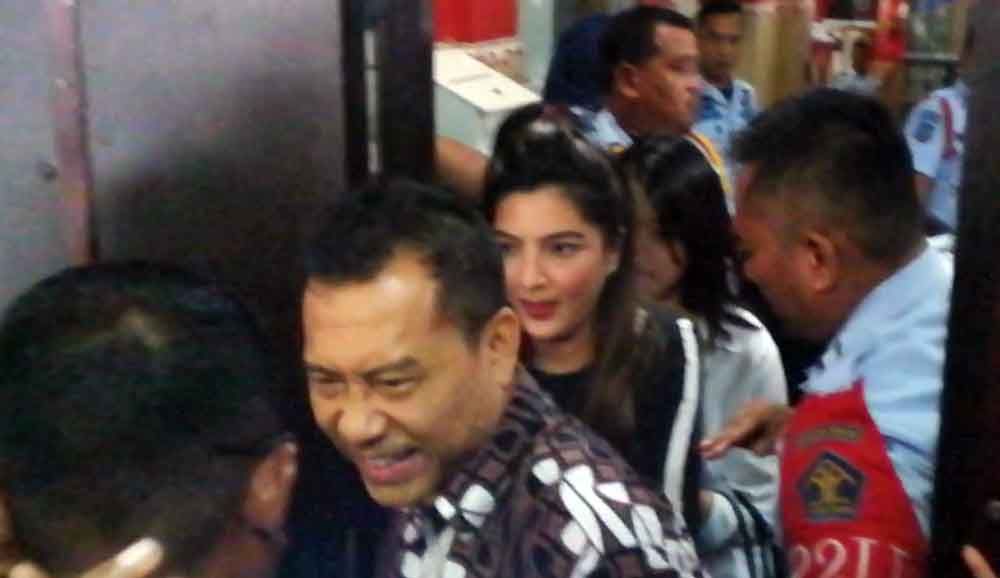 Anang dan Ashanty usai jenguk Ahmad Dhani