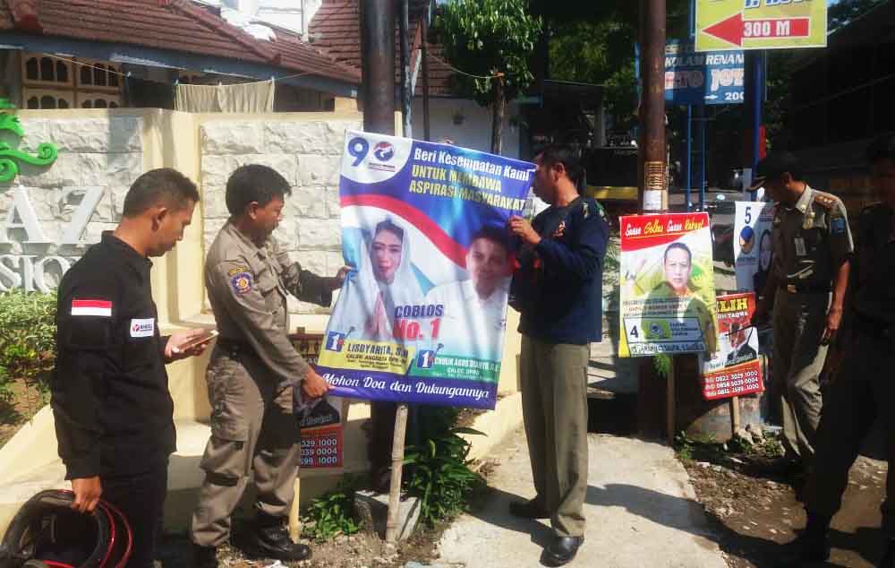 Penertiban APK di Ponorogo