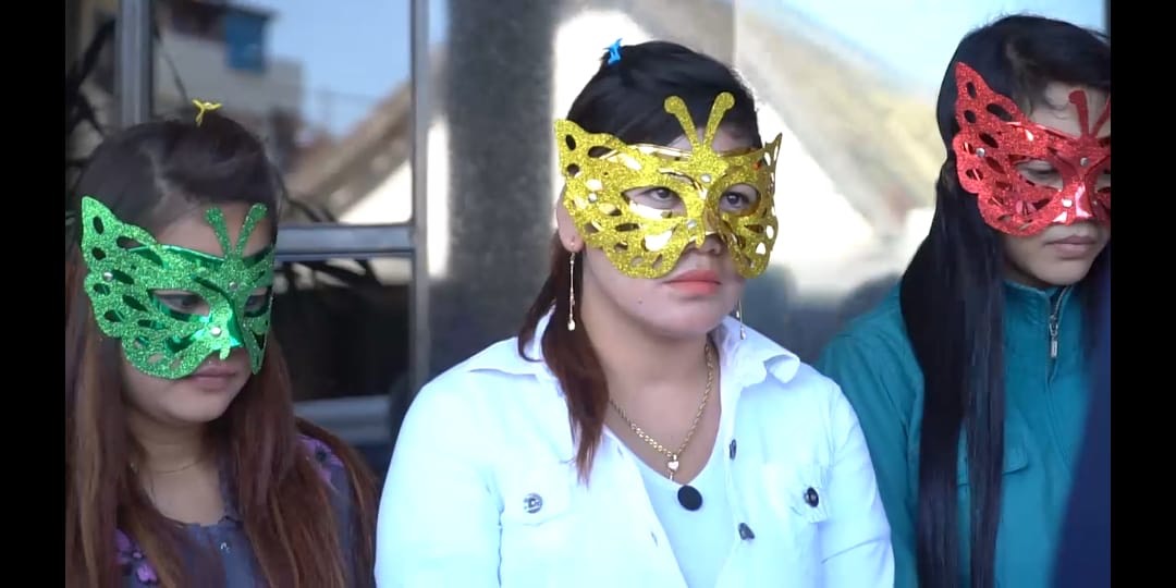 Sejumlah anak buah KA alias Bu Mamik saat diamankan di Polrestabes Surabaya

