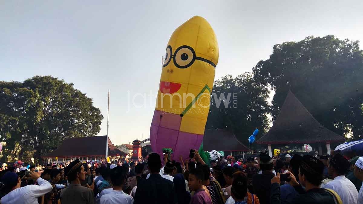 Tradisi Unik Sambut Idul Fitri di Blitar