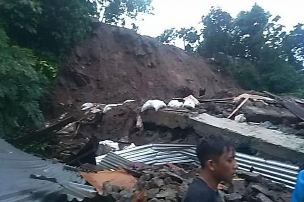 Banjir dan Longsor Landa Manado, Tiga Orang Dilaporkan Tewas
