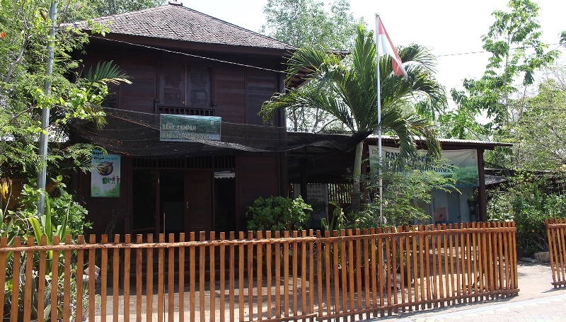 Bank Sampah Bintang Mangrove Surabaya.