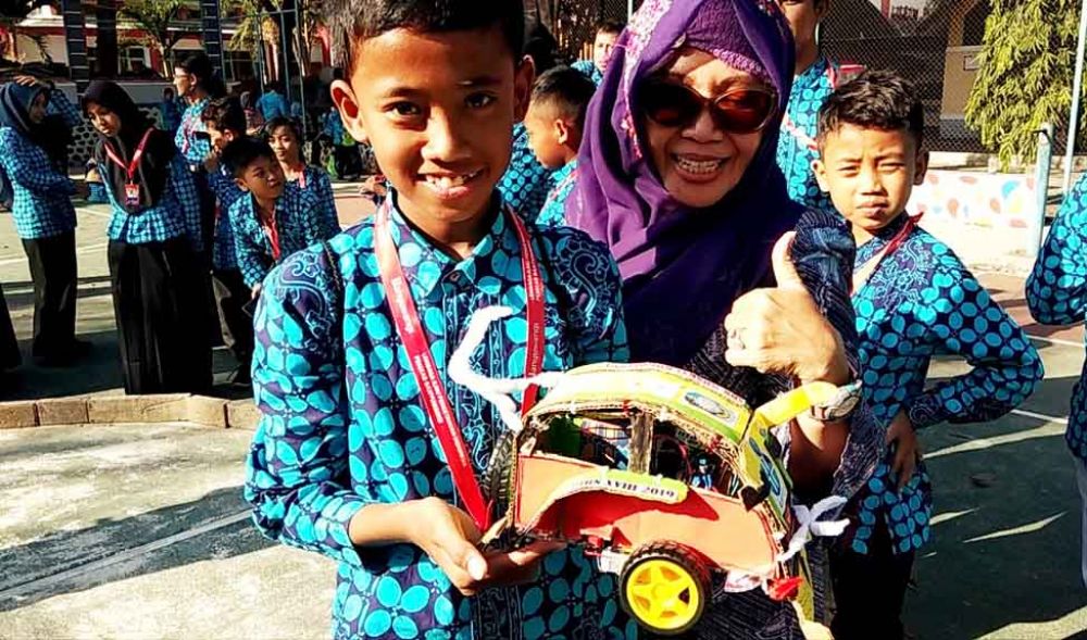 Salah satu robot karya siswa SD di Banyuwangi