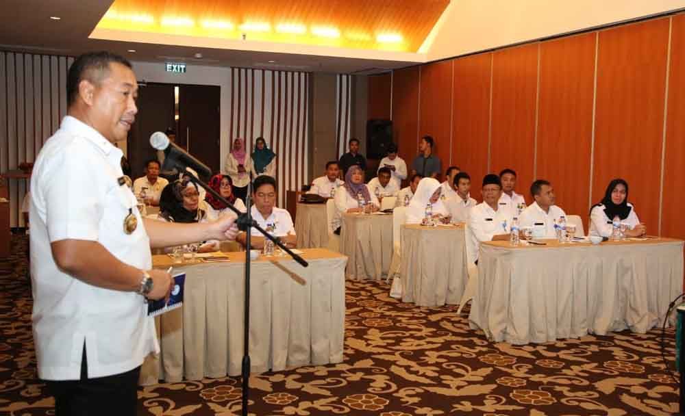 Kepala BNN Jatim Brigjen Pol Bambang Priyana memberikan materi P4G  Narkotika