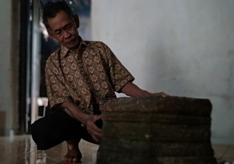 Temukan Benda Bersejarah, Kakek Sikin “Diserang” Kejadian Mistis