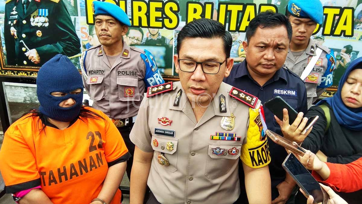 Begini Cara Ibu di Blitar Mengoplos Alkohol 90% dan Sari Madu