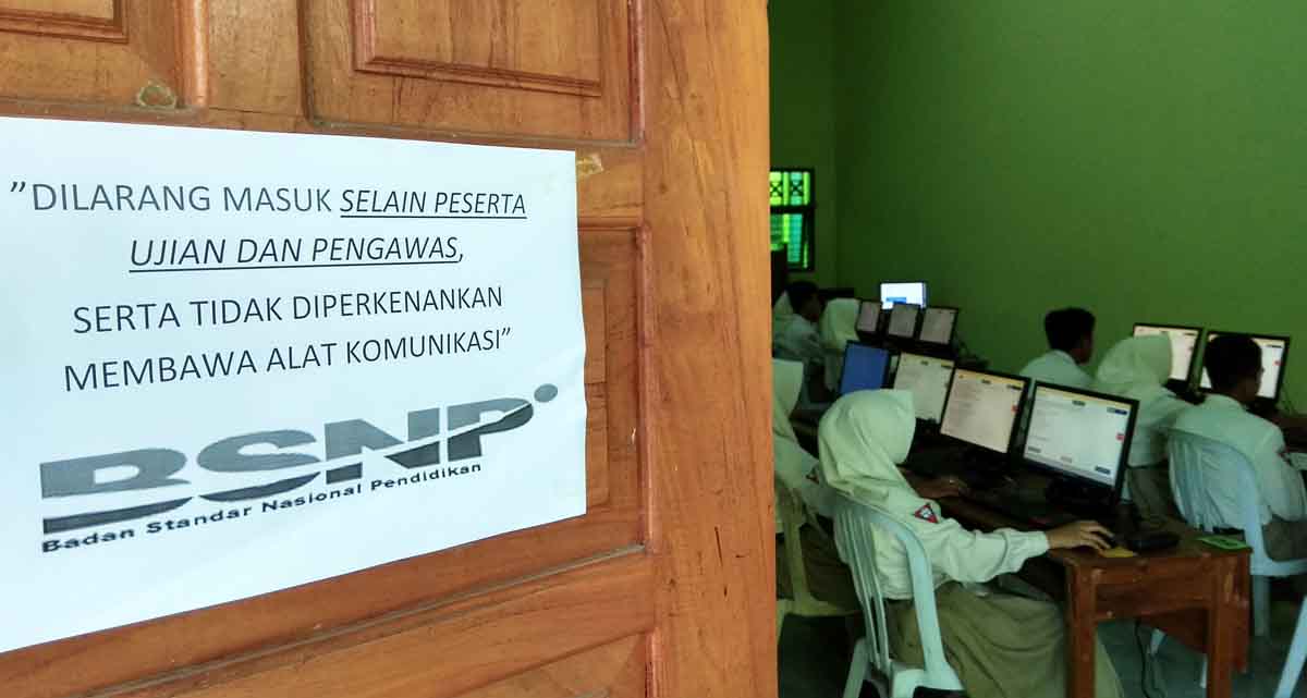 Suasana UNBK di salah satu sekolah di Blitar.