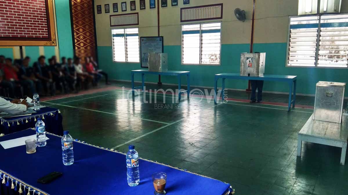 Suasana pencoblosan di salah satu laps di Blitar