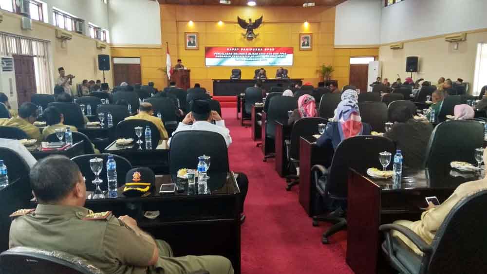 Pembahasan APBD pada sidang paripurna DPRD Blitar