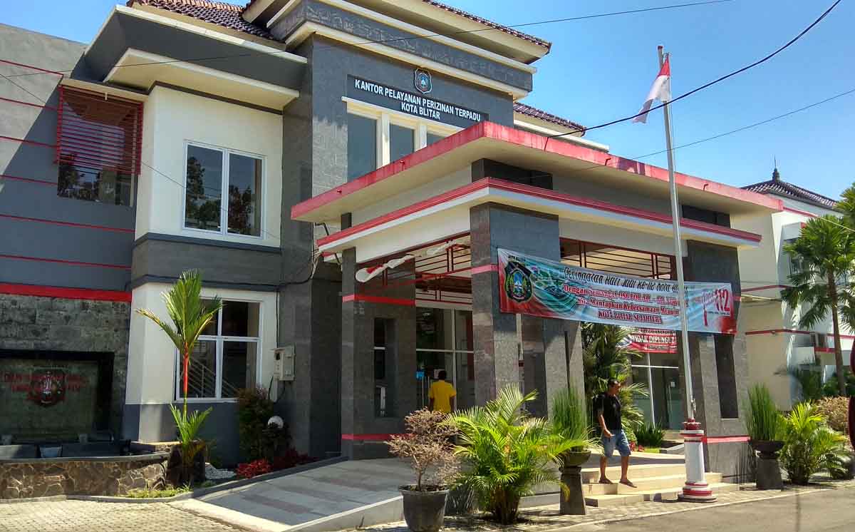 Kantor Dinas Penanaman Modal, Tenaga Kerja dan Pelayanan Terpadu Satu Pintu Kota Blitar