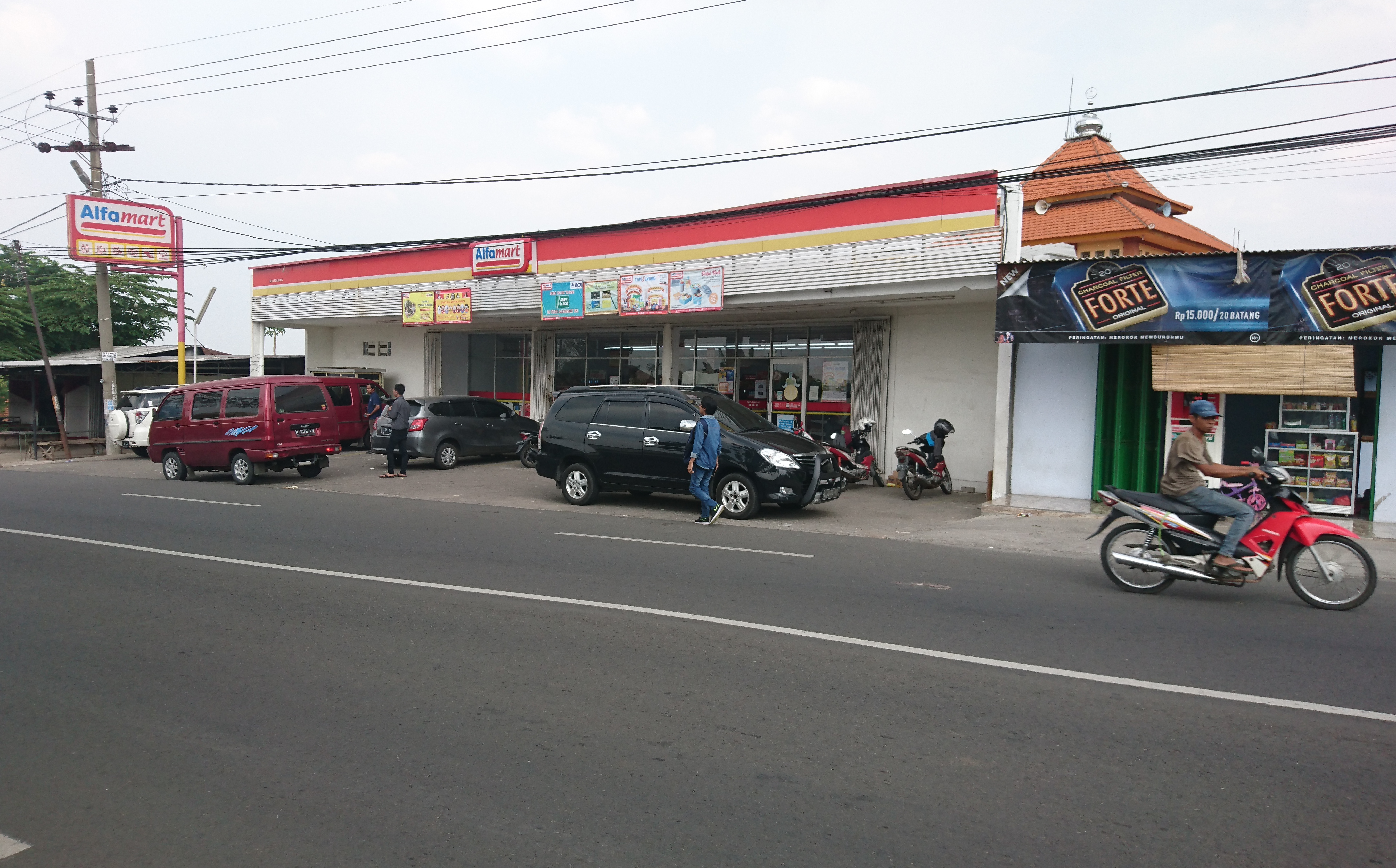 Minimarket di Mojokerto yang dibobol kawanan pencuri