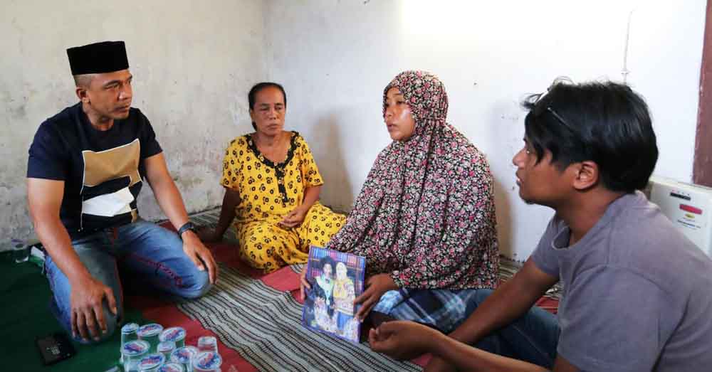 Berita Foto: Kapolrestabes Takziah ke Rumah Duka Bonek Tewas di Solo