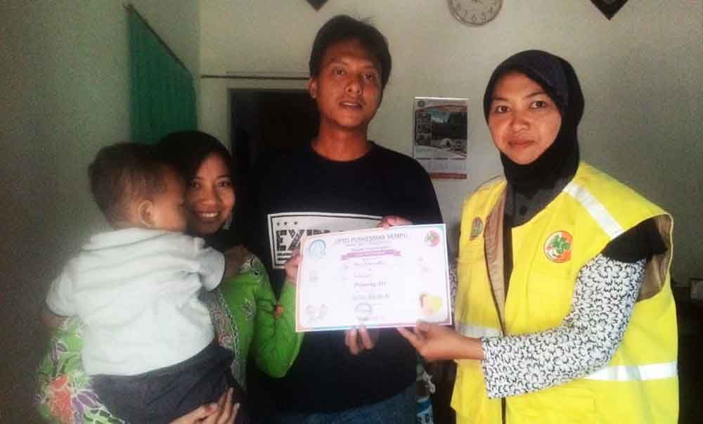 Salah satu busui di Banyuwangi mendapat sertifikat