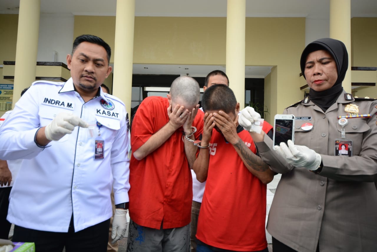 Terlibat Kepemilikan Narkoba, WN Amerika di Surabaya Diringkus Polisi